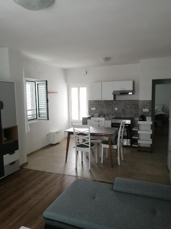 Apartment Раб Екстериор снимка