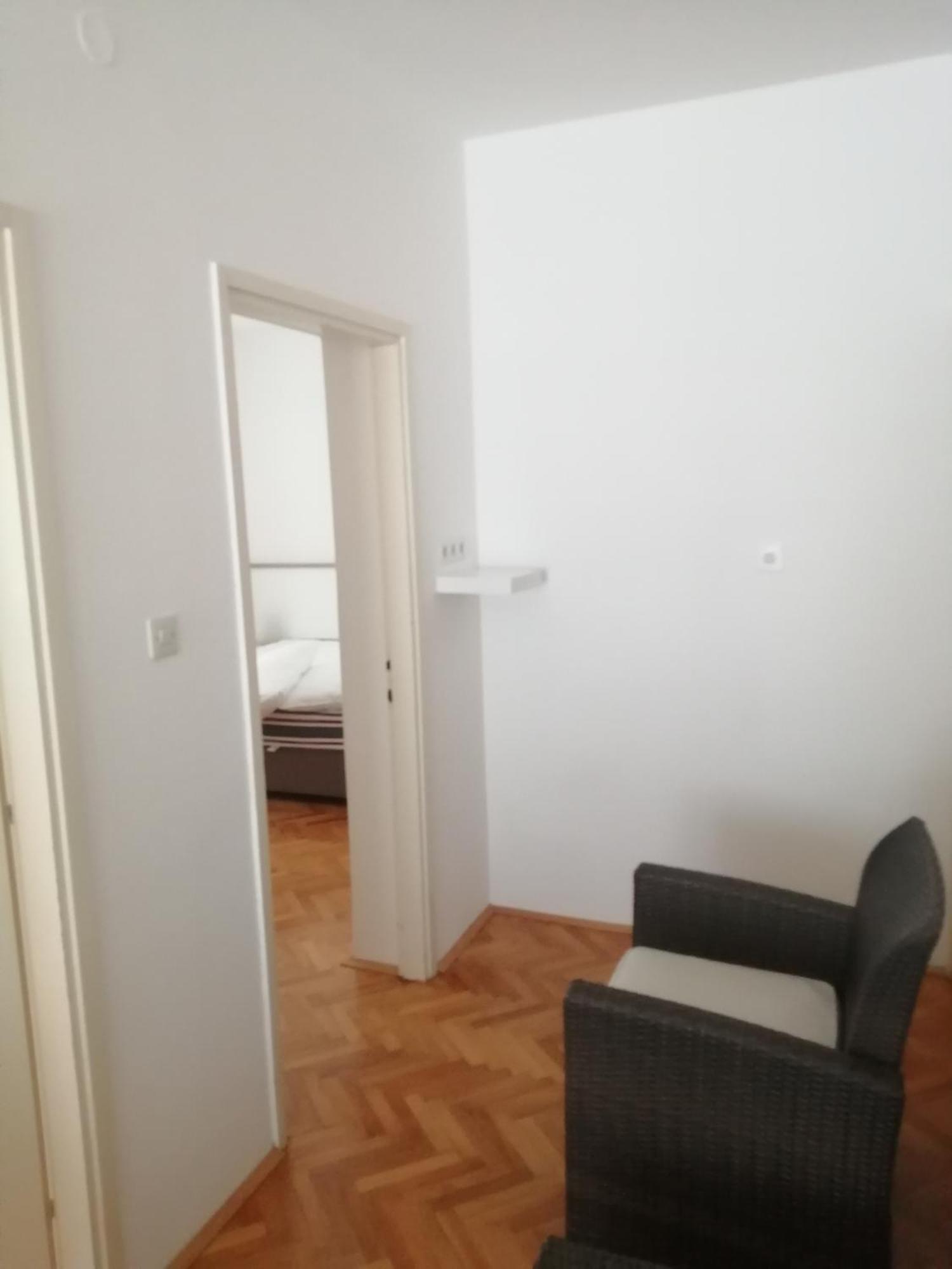 Apartment Раб Екстериор снимка