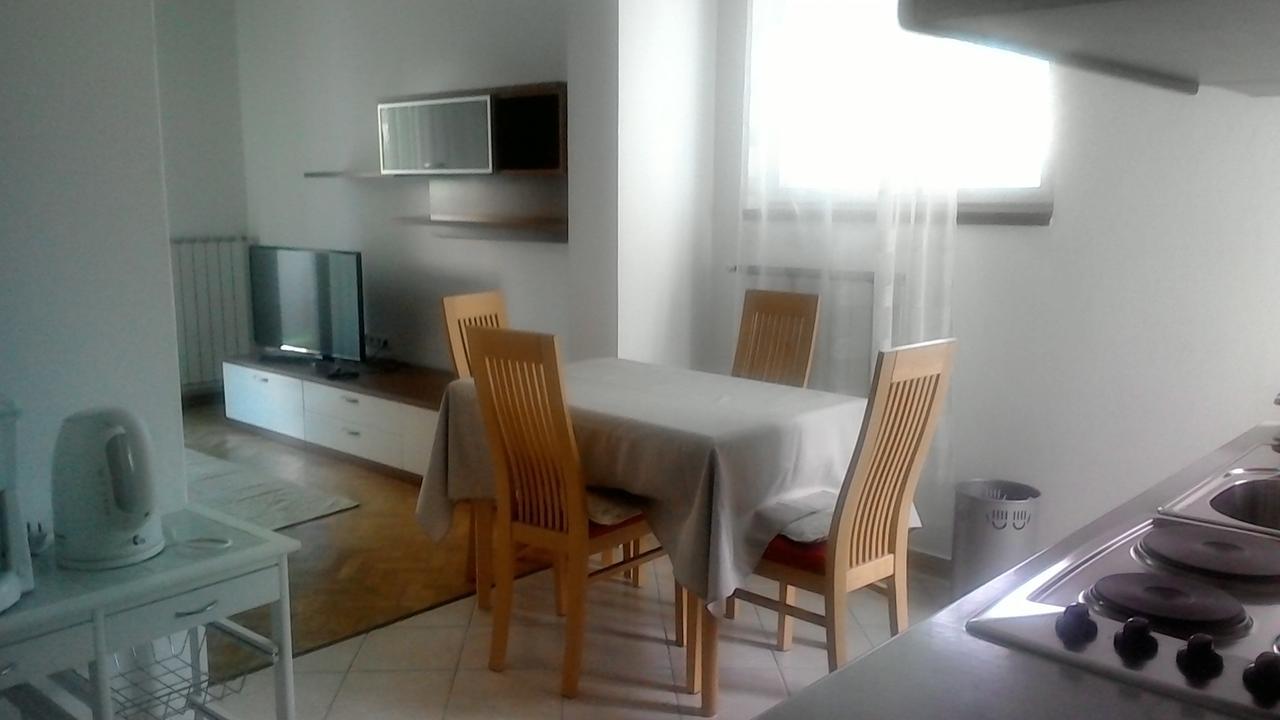 Apartment Раб Екстериор снимка
